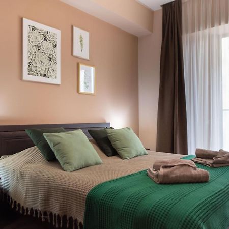 Gg Home - Cozy 1 Bedroom Apartment On Kazbegi Avenue 15 第比利斯 外观 照片