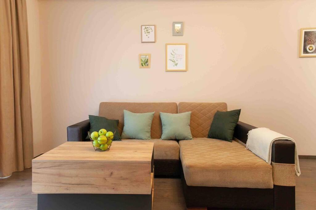 Gg Home - Cozy 1 Bedroom Apartment On Kazbegi Avenue 15 第比利斯 外观 照片