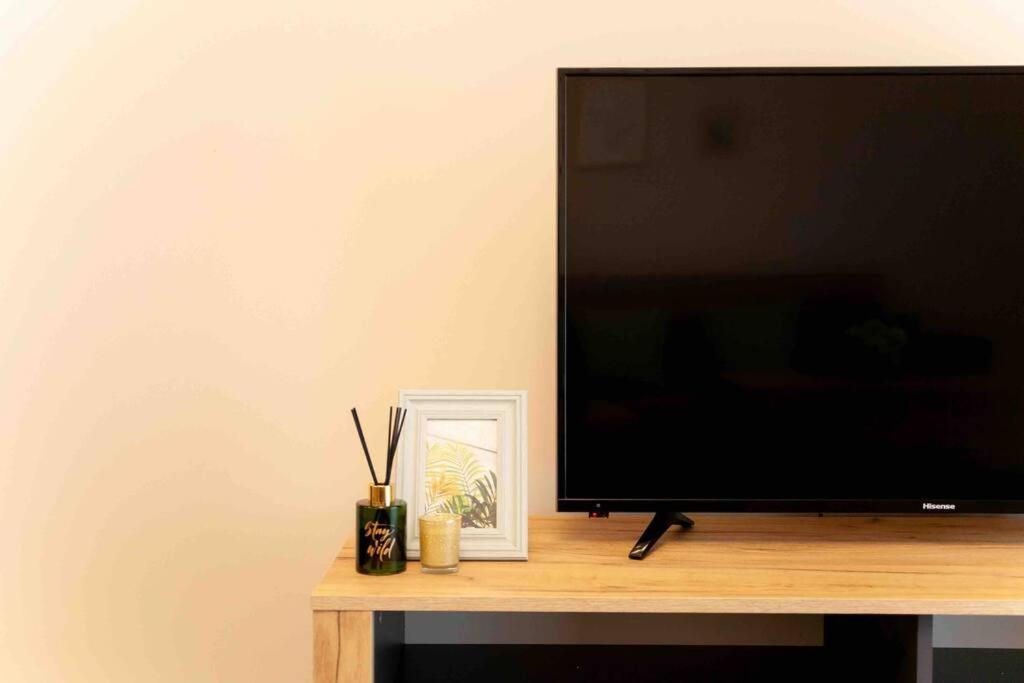 Gg Home - Cozy 1 Bedroom Apartment On Kazbegi Avenue 15 第比利斯 外观 照片