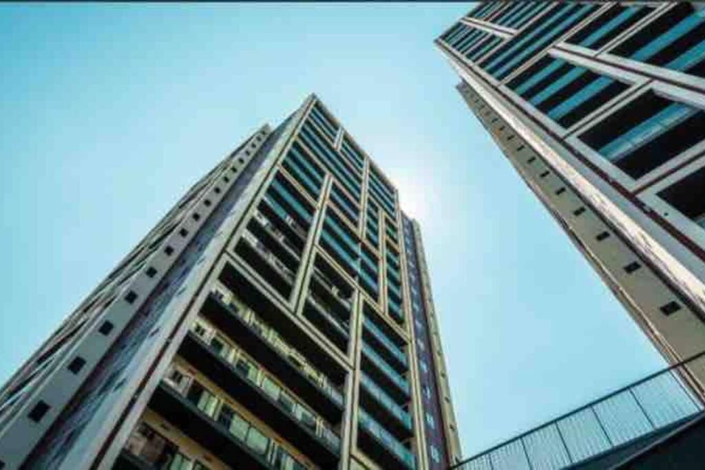 Gg Home - Cozy 1 Bedroom Apartment On Kazbegi Avenue 15 第比利斯 外观 照片