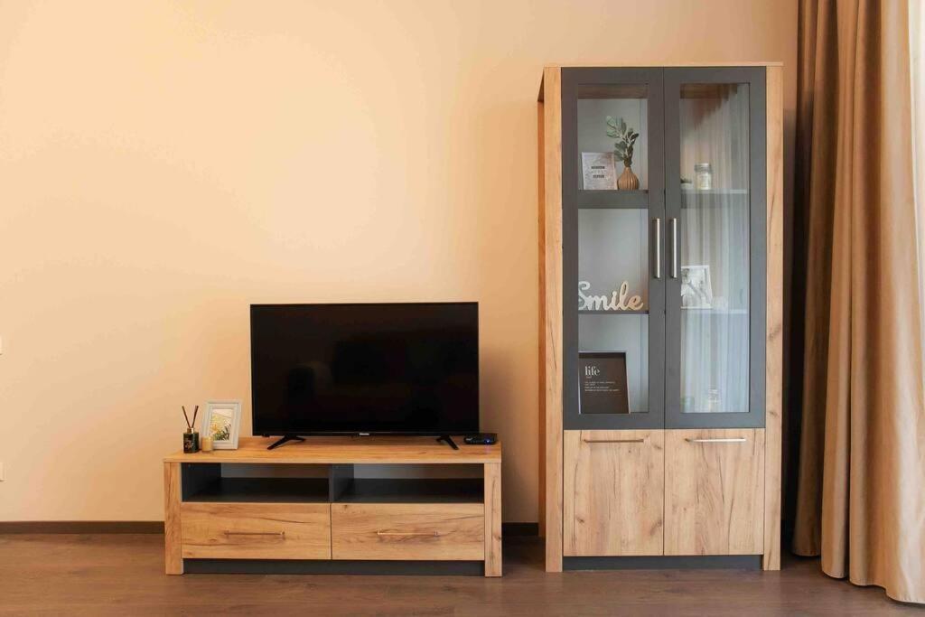 Gg Home - Cozy 1 Bedroom Apartment On Kazbegi Avenue 15 第比利斯 外观 照片