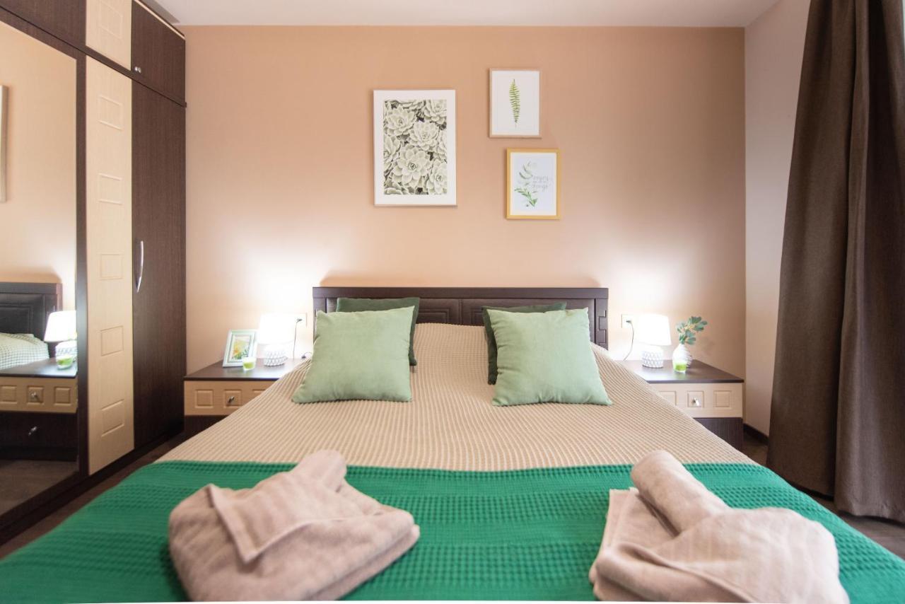 Gg Home - Cozy 1 Bedroom Apartment On Kazbegi Avenue 15 第比利斯 外观 照片