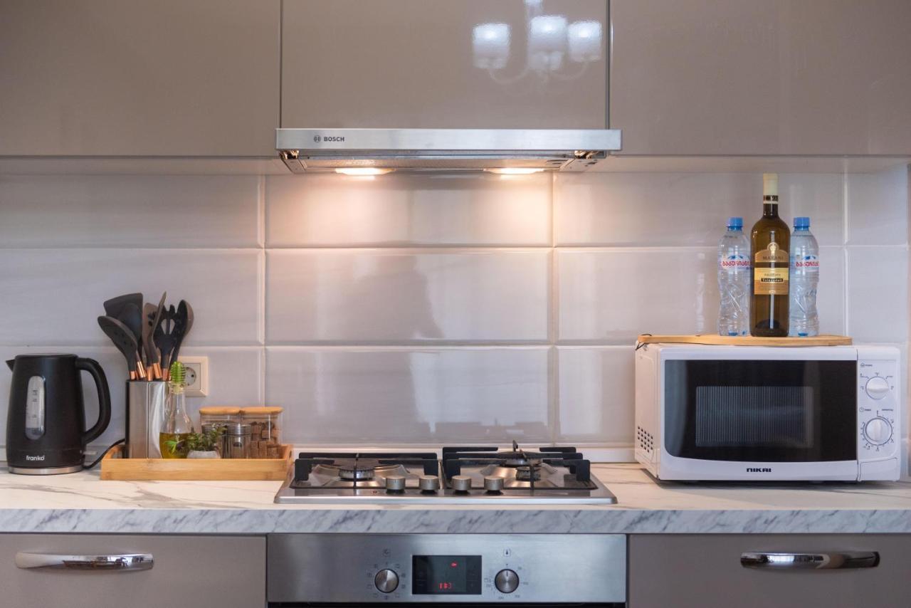 Gg Home - Cozy 1 Bedroom Apartment On Kazbegi Avenue 15 第比利斯 外观 照片
