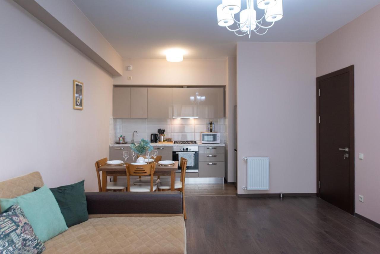 Gg Home - Cozy 1 Bedroom Apartment On Kazbegi Avenue 15 第比利斯 外观 照片