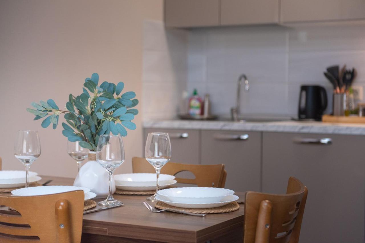 Gg Home - Cozy 1 Bedroom Apartment On Kazbegi Avenue 15 第比利斯 外观 照片