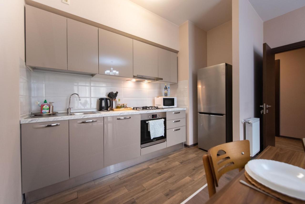 Gg Home - Cozy 1 Bedroom Apartment On Kazbegi Avenue 15 第比利斯 外观 照片